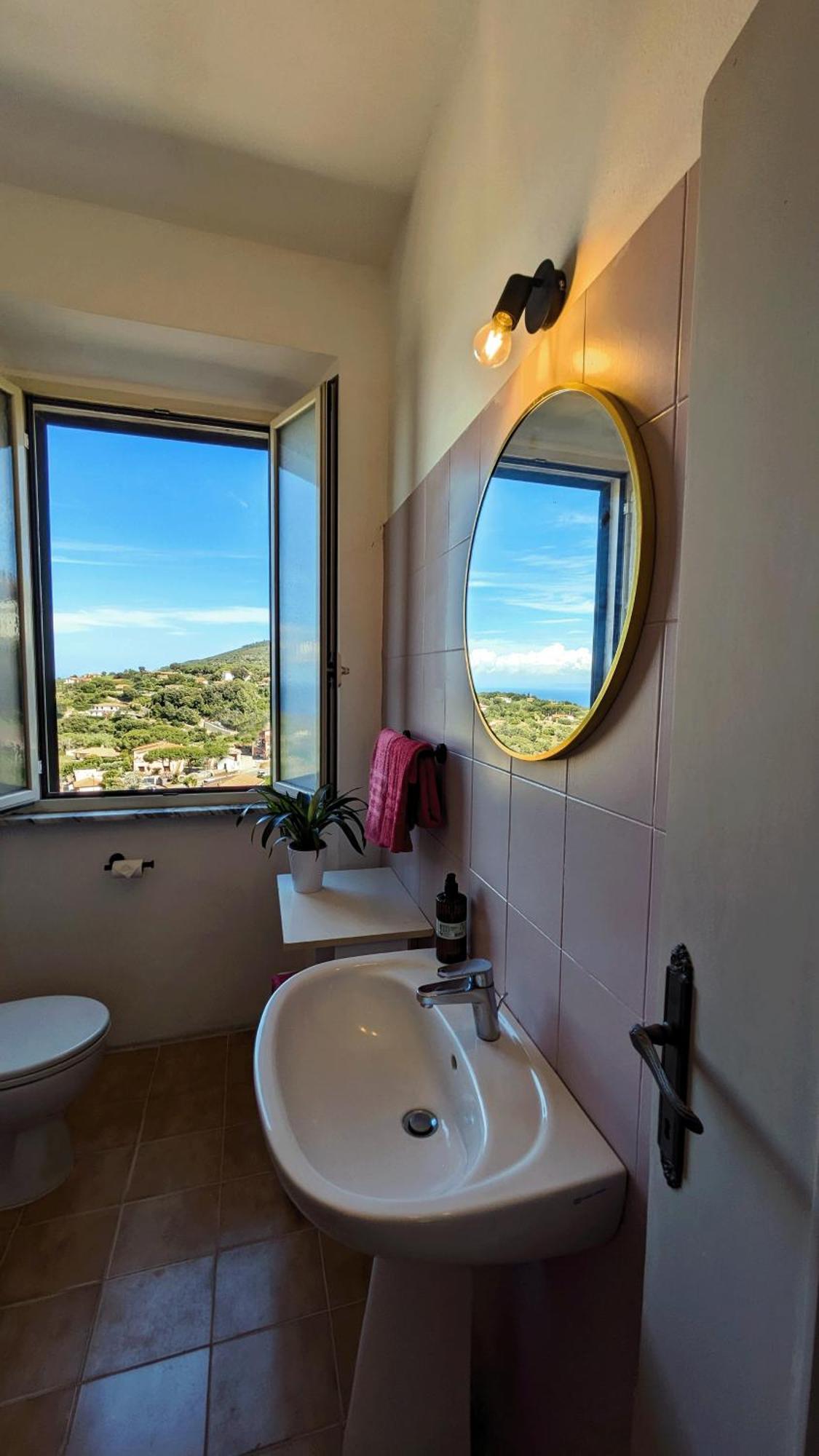 Casa Maddi Casa Vacanze Con Vista Mare Vicinissima Al Centro Capoliveri  Exterior foto